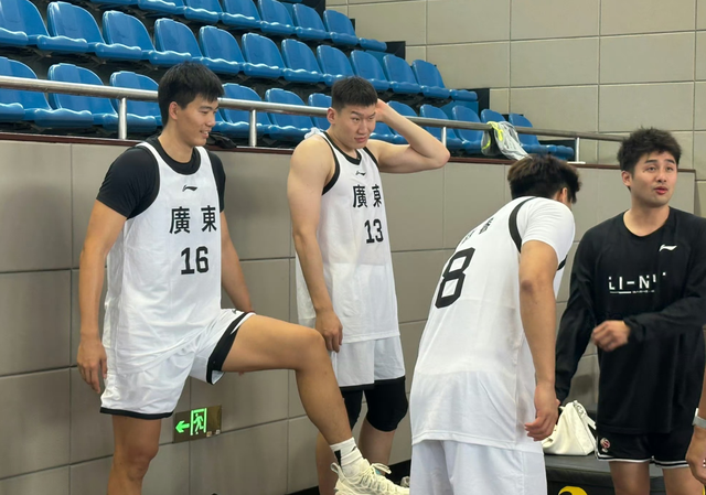 广东男篮拒绝爆冷！杜锋全力出击，焦泊乔上演首秀，新援确定出战