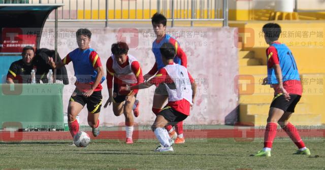 欧冠-众教练对U17训练营赞不绝口 球队明年3月再集结