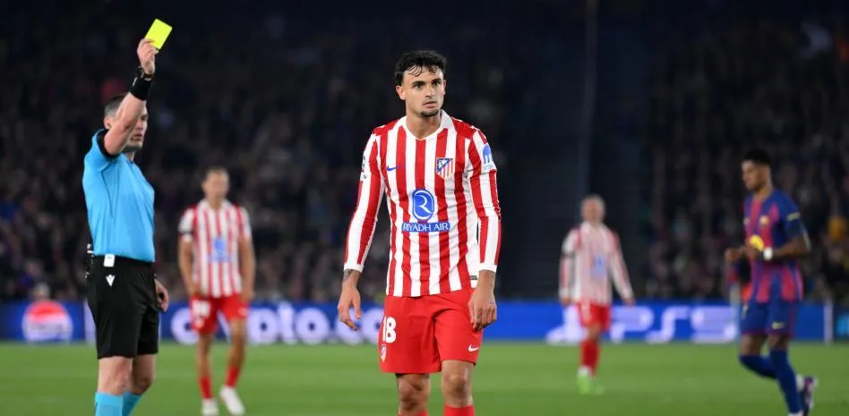 英超-世体：球已踢出并明显移动，视为门球开出，普比尔应被判点