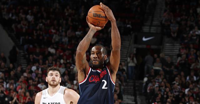 意甲-快船官方：伦纳德因左脚踝扭伤缺席常规赛收官战